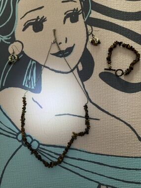 Tiger Eye Bead Necklace, Earrings and Bracelet Set